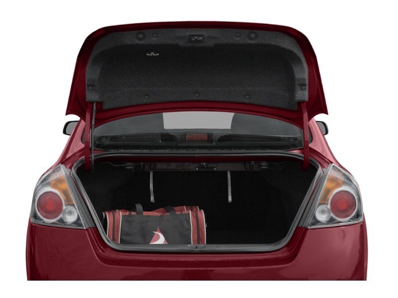 2008 Nissan Altima 4dr Sdn I4 Man 2.5 Exterior Shot 4