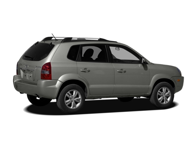 2009 Hyundai Tucson FWD 4dr I4 Auto GL Exterior Shot 2