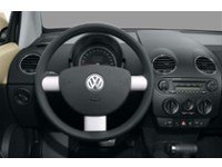 2009 Volkswagen New Beetle Convertible 2dr Auto Highline Interior Shot 3