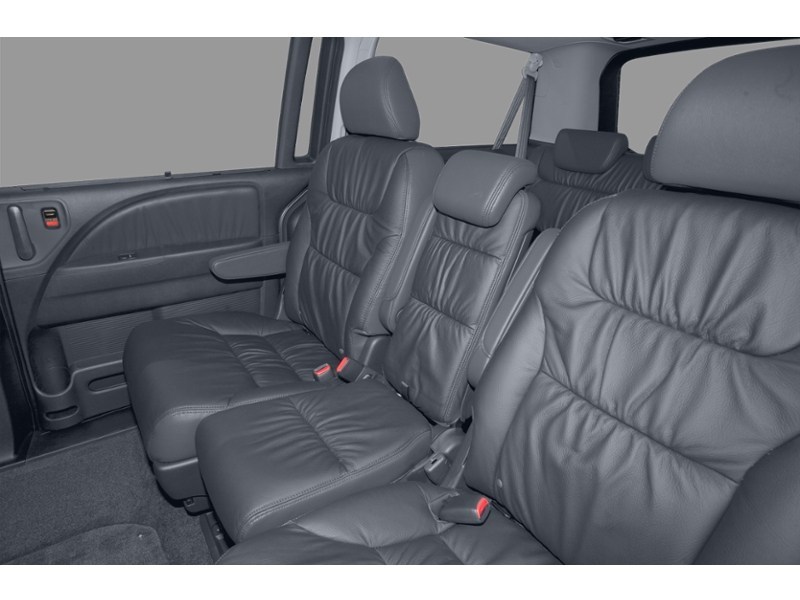 2010 Honda Odyssey 4dr Wgn SE w/RES Interior Shot 6