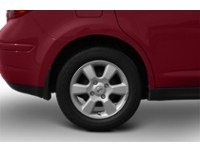 2010 Nissan Versa 5dr HB I4 Auto 1.8 S Exterior Shot 5
