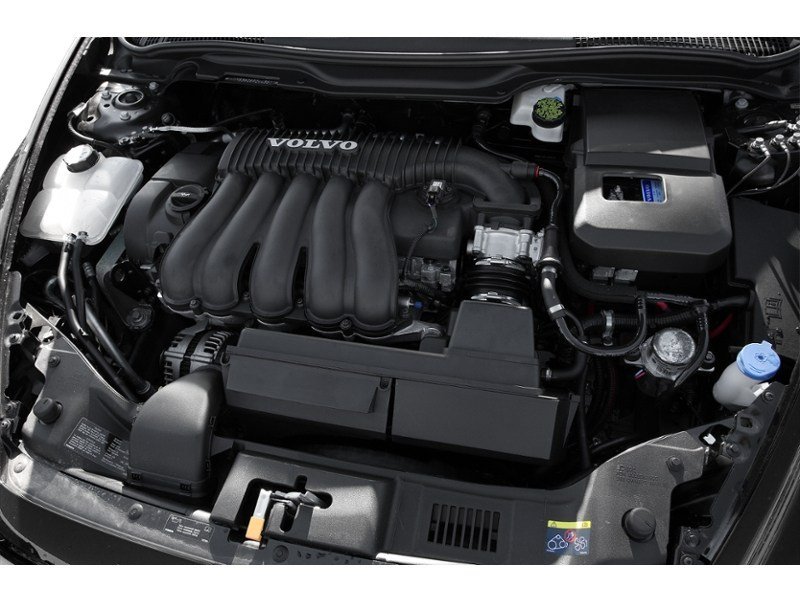 2010 Volvo S40 4dr Sdn 2.4L Man FWD Exterior Shot 3