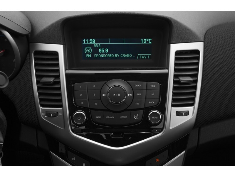 2011 Chevrolet Cruze 4dr Sdn LT Turbo w/1SA Interior Shot 2