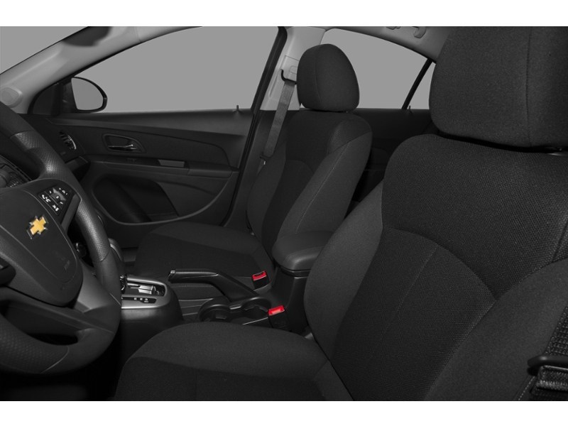 2011 Chevrolet Cruze 4dr Sdn LT Turbo w/1SA Interior Shot 5