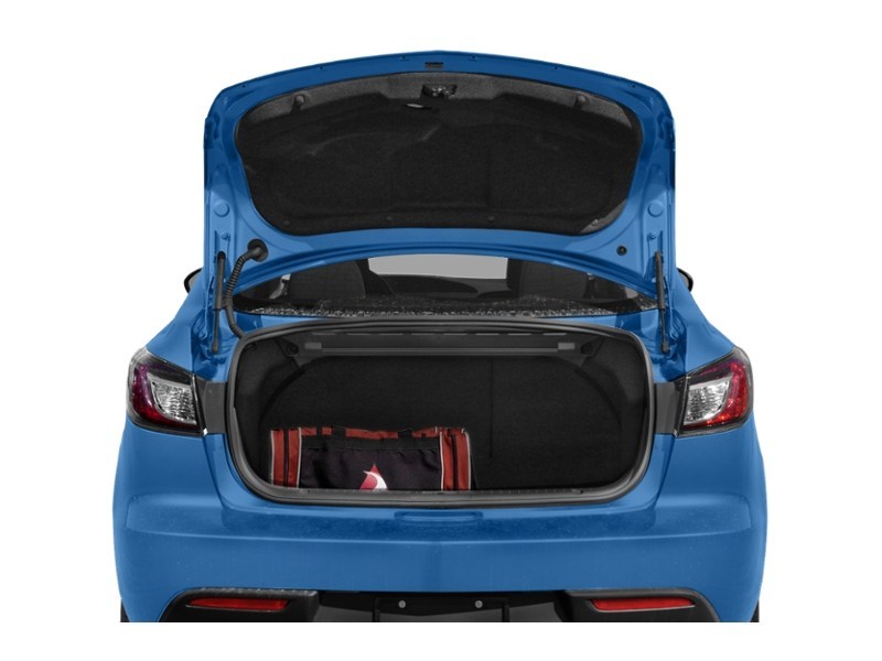 2011 Mazda Mazda3 4dr Sdn Man GS Exterior Shot 4
