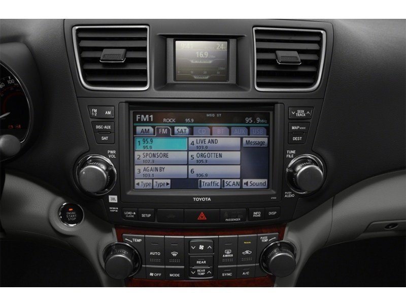 2011 Toyota Highlander 4WD 4dr Interior Shot 2
