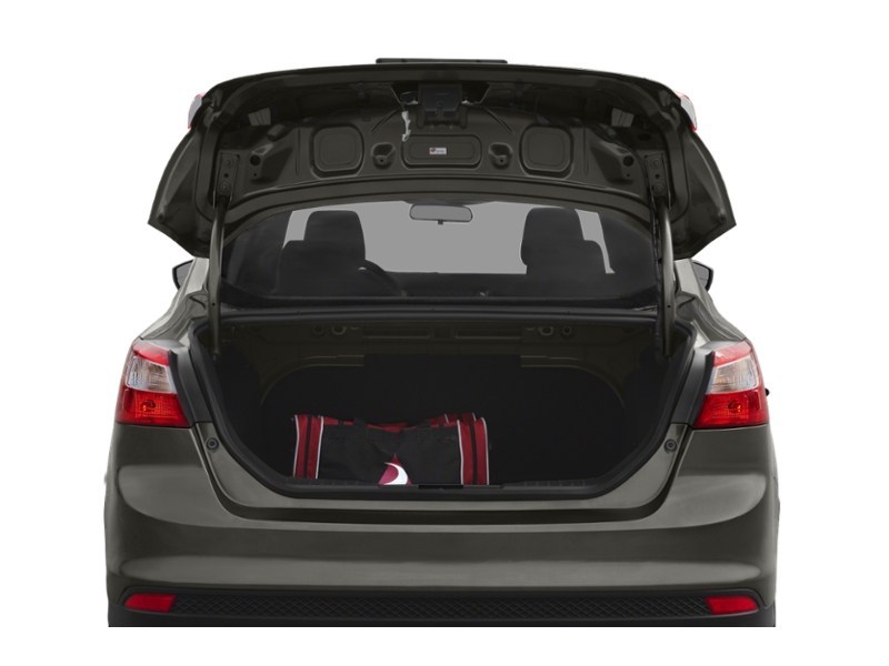 2012 Ford Focus 4dr Sdn Titanium Exterior Shot 4