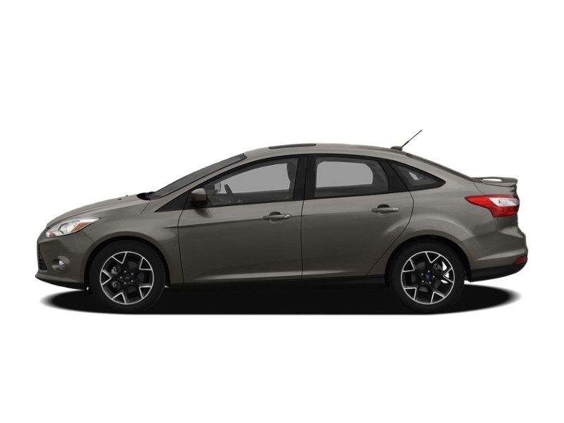2012 Ford Focus 4dr Sdn Titanium Exterior Shot 7