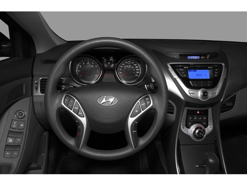 2012 Hyundai Elantra 4dr Sdn Auto GL Interior Shot 3