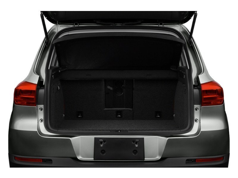 2013 Volkswagen Tiguan 4dr Auto Comfortline 4Motion Exterior Shot 4