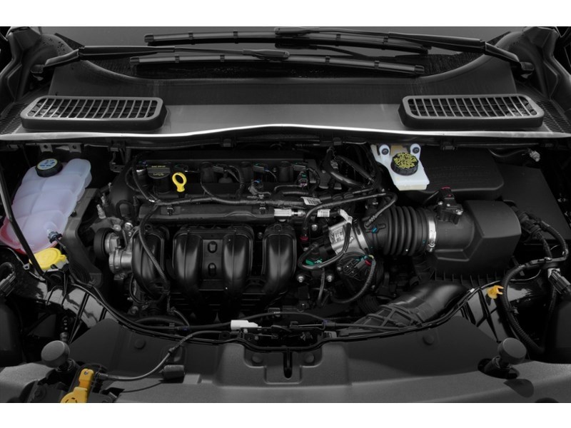 2015 Ford Escape 4WD 4dr SE Exterior Shot 3