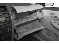 2013 Toyota Corolla 4dr Sdn Auto LE Interior Shot 4