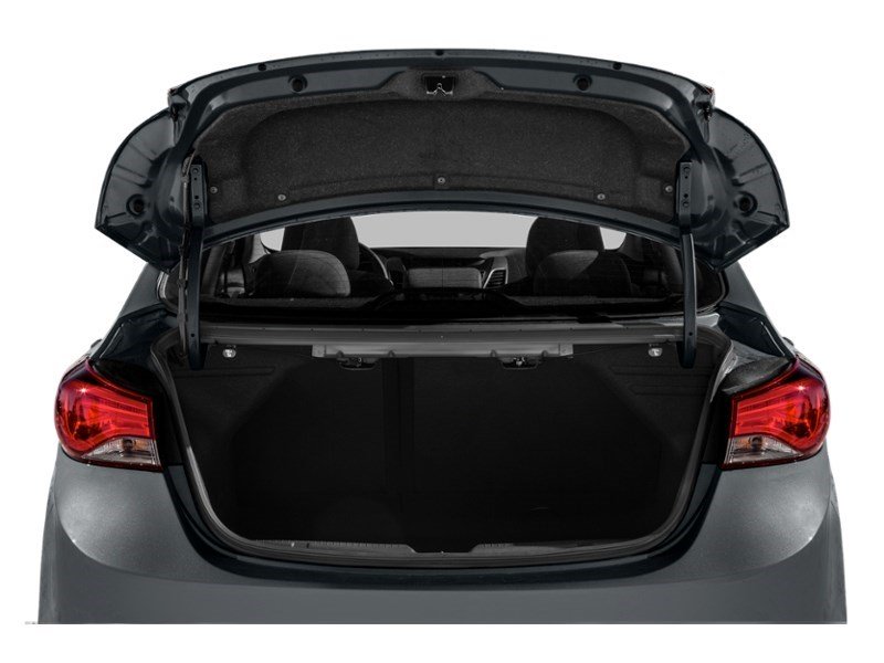 2015 Hyundai Elantra 4dr Sdn Auto GLS Exterior Shot 4