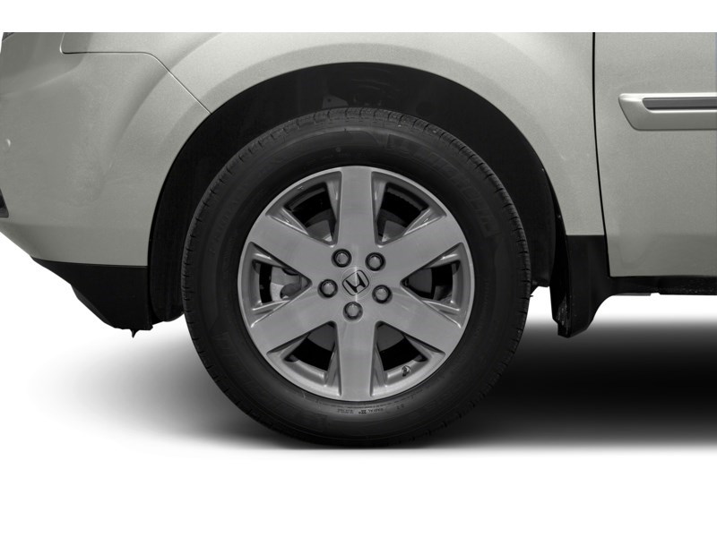 2014 Honda Pilot 4WD 4dr Touring Exterior Shot 5