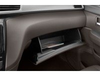 2015 Honda Odyssey 4dr Wgn EX-L w/Navi Interior Shot 4