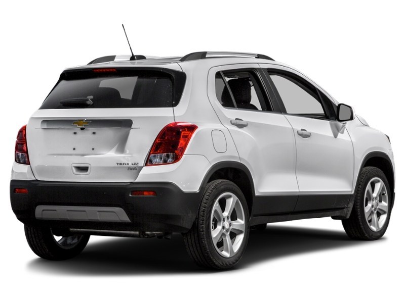 2016 Chevrolet Trax AWD 4dr LTZ Exterior Shot 2