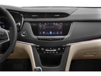 2018 Cadillac XT5 AWD 4dr Luxury Interior Shot 2