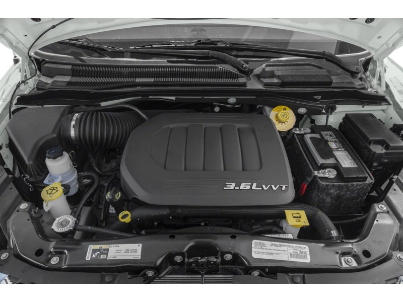 2018 Dodge Grand Caravan SXT 2WD Exterior Shot 3