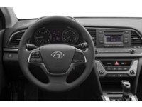 2017 Hyundai Elantra 4dr Sdn Auto LE Interior Shot 3