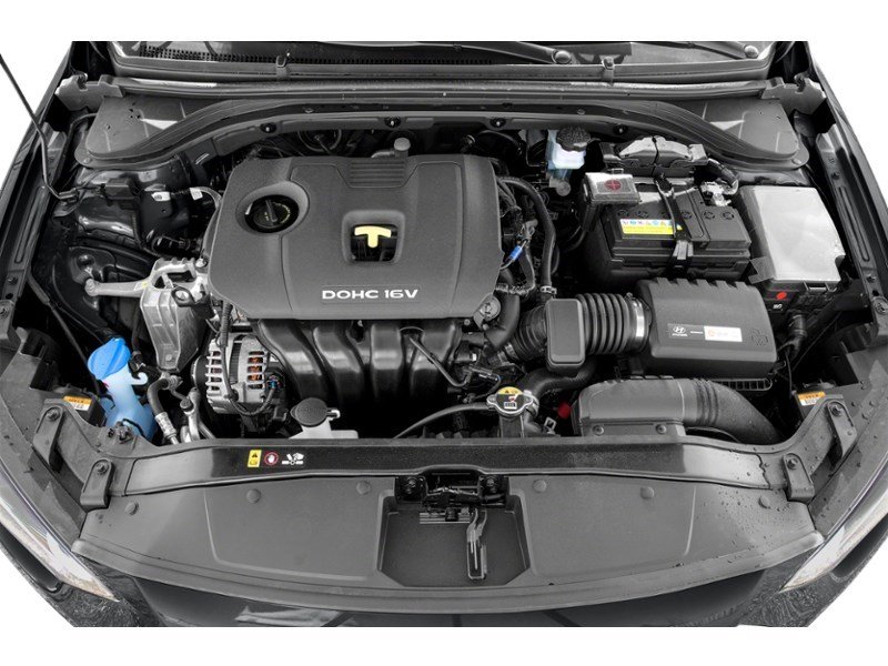 2017 Hyundai Elantra 4dr Sdn Auto GL Exterior Shot 3