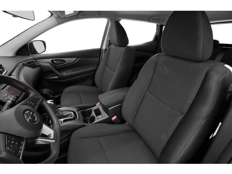 2017 Nissan Qashqai FWD 4dr S CVT Interior Shot 4