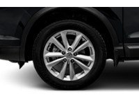 2017 Nissan Qashqai FWD 4dr S CVT Exterior Shot 5