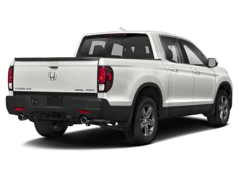 2023 Honda Ridgeline Touring AWD Exterior Shot 2
