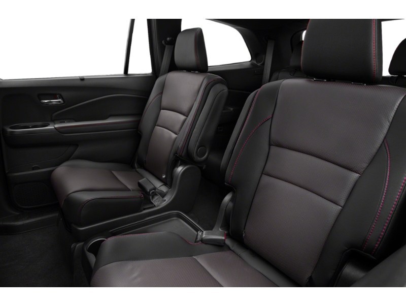 2022 Honda Pilot Black Edition AWD Interior Shot 5