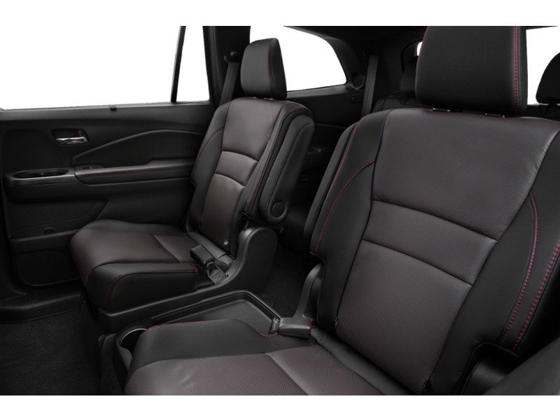 2022 Honda Pilot Black Edition AWD Interior Shot 5