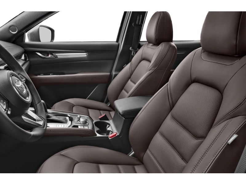 2023 Mazda CX-5 Signature AWD Interior Shot 4