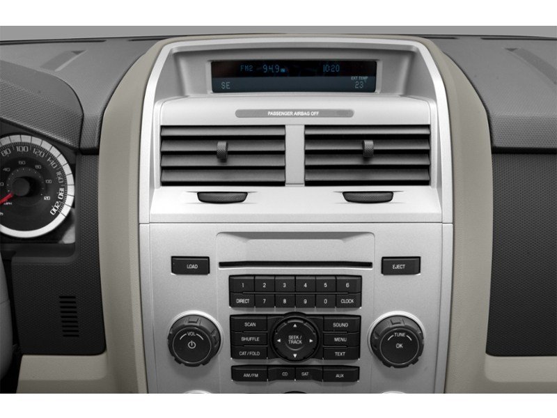 2010 Ford Escape FWD 4dr V6 Auto XLT Interior Shot 2