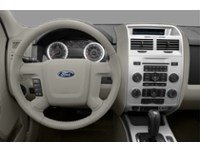 2010 Ford Escape FWD 4dr V6 Auto XLT Interior Shot 3