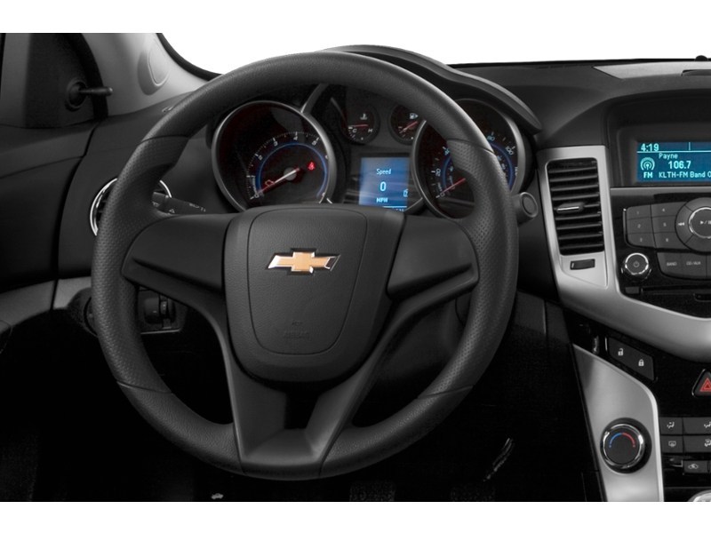 2014 Chevrolet Cruze 4dr Sdn 1LT Interior Shot 2