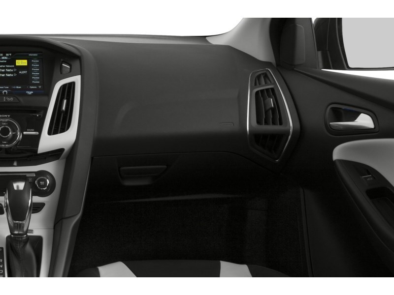2014 Ford Focus 4dr Sdn SE Interior Shot 1