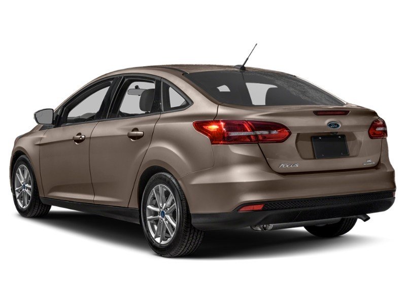 2015 Ford Focus 4dr Sdn SE Exterior Shot 10