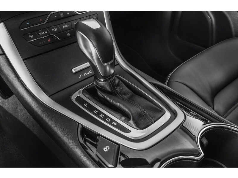 2015 Ford Edge 4dr SEL AWD Exterior Shot 12