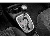 2016 Toyota Yaris 5dr HB Auto LE Exterior Shot 12