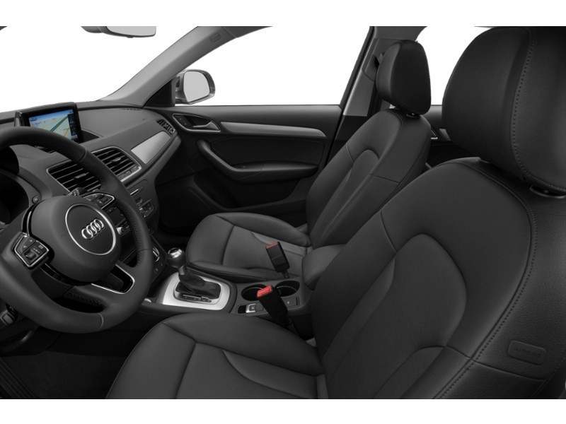 2018 Audi Q3 2.0 TFSI quattro Technik Tiptronic Interior Shot 4