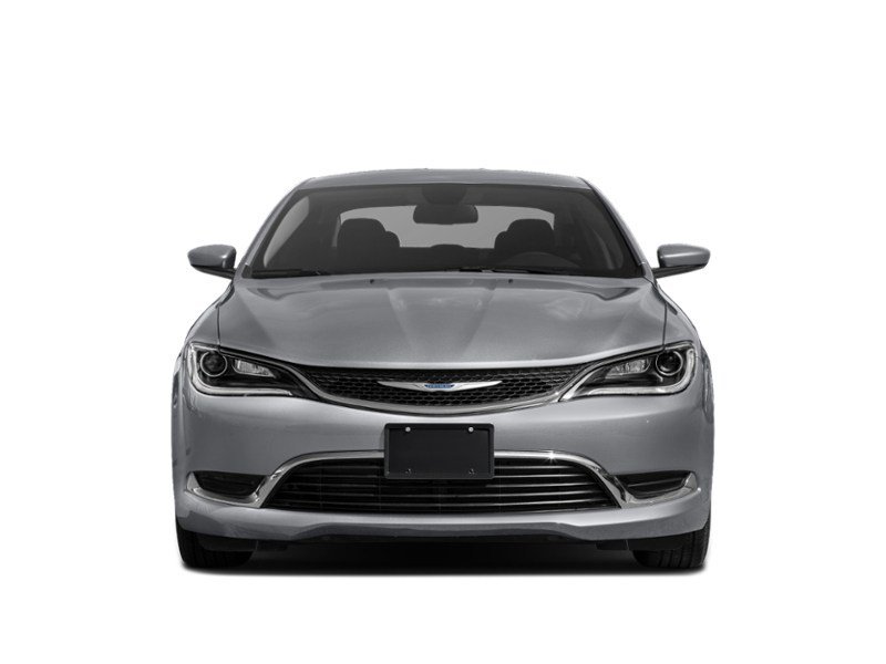 2015 Chrysler 200 4dr Sdn Limited FWD Exterior Shot 6
