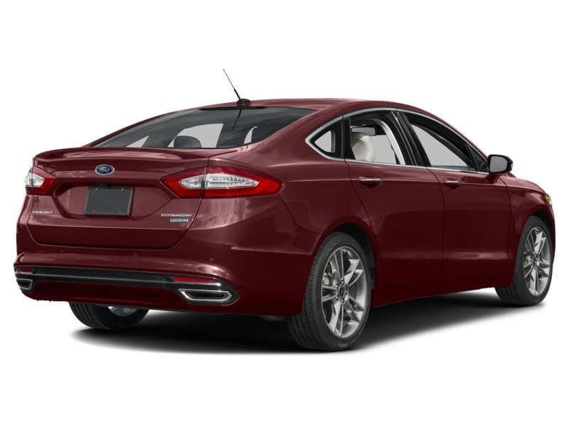 2016 Ford Fusion 4dr Sdn Titanium AWD Exterior Shot 2