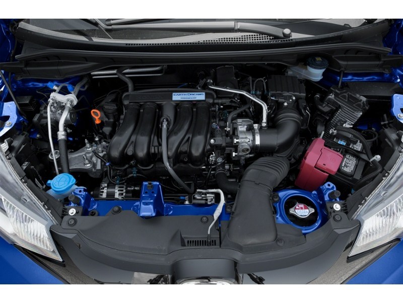 2016 Honda Fit FIT LX/AC/AUTO/SAFETIED/LOW KM Exterior Shot 3