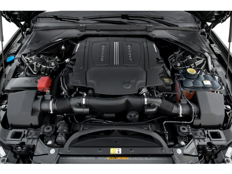 2016 Jaguar XF 4dr Sdn R-Sport Exterior Shot 3
