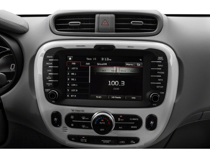 2017 Kia Soul EV 5dr Wgn Interior Shot 2