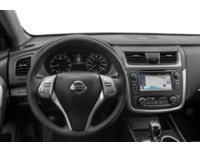 2017 Nissan Altima 4dr Sdn I4 CVT 2.5 SL Interior Shot 3