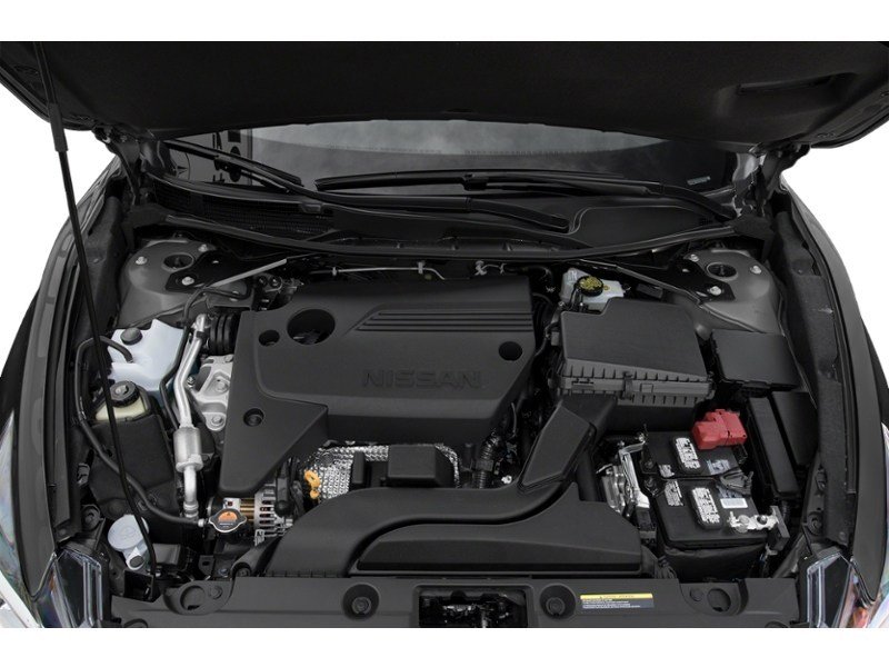 2017 Nissan Altima 4dr Sdn I4 CVT 2.5 SL Exterior Shot 3