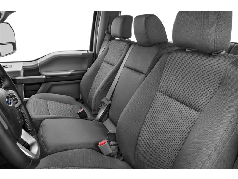 2019 Ford Super Duty F-250 SRW XLT 4WD Crew Cab 6.75' Box Interior Shot 4