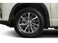 2019 Toyota Highlander AWD XLE Exterior Shot 5