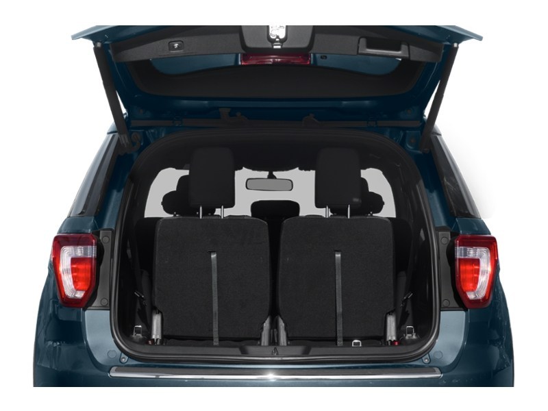 2018 Ford Explorer XLT 4WD Exterior Shot 4