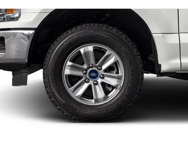 2020 Ford F-150 XLT 4WD SuperCrew 5.5' Box Exterior Shot 5