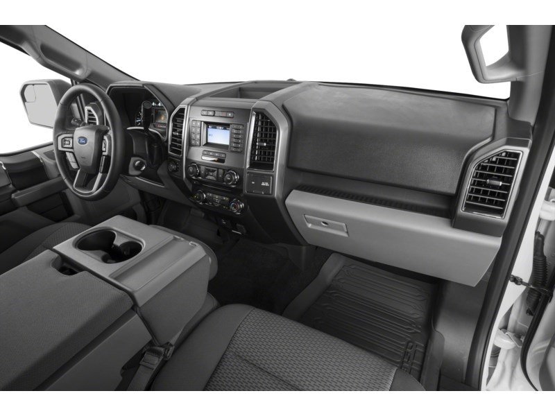 2020 Ford F-150 XLT 4WD SuperCrew 5.5' Box Interior Shot 1